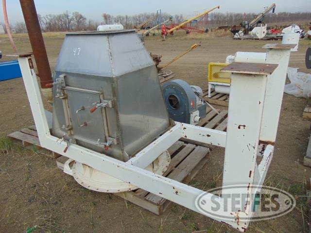 Stainless steel tank on stand, 